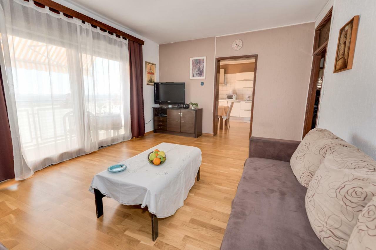 Lara Apartment Šibenik Exterior foto