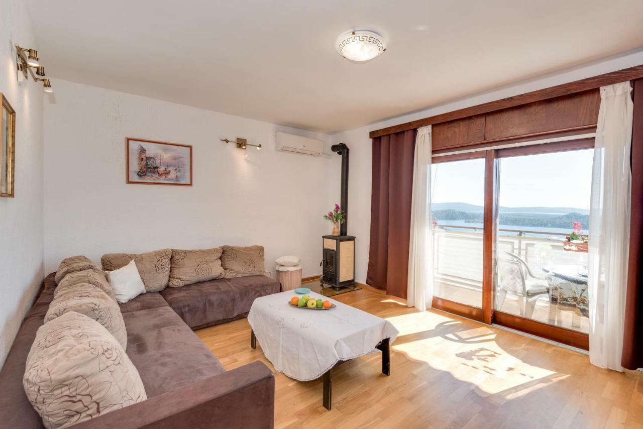 Lara Apartment Šibenik Exterior foto